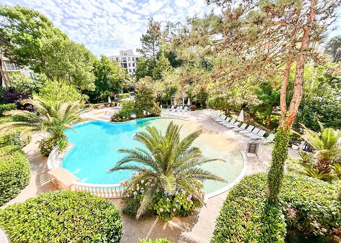 Venera & Anastasia Palace *