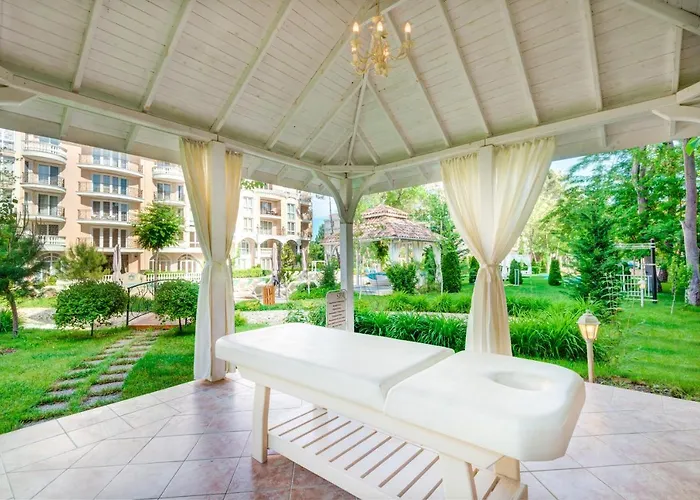 Апартаменти Venera & Anastasia Palace *