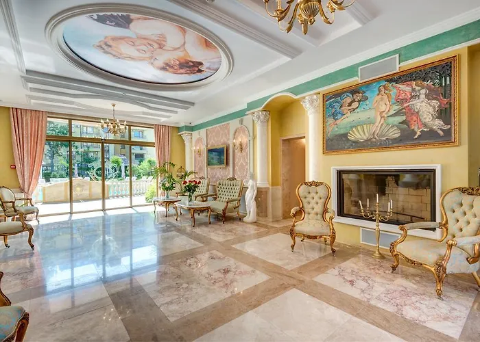 Venera & Anastasia Palace Апартаменти