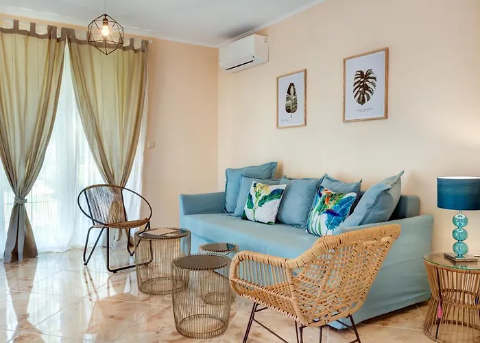 Venera & Anastasia Palace * Σάνι Μπιτς