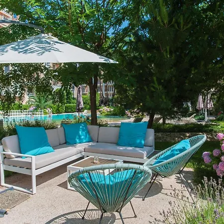 Venera & Anastasia Palace *