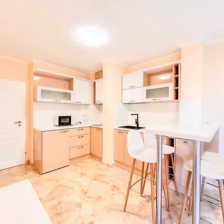 Venera & Anastasia Palace *