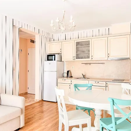 Venera & Anastasia Palace サニービーチ