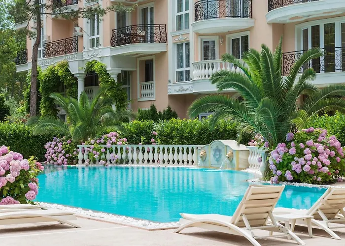 Venera & Anastasia Palace Apartment *