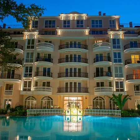 Venera & Anastasia Palace Apartment