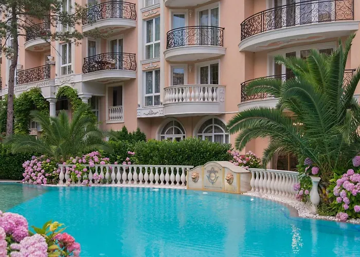 Venera & Anastasia Palace Apartmán *